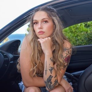 Meet your Posher, Emily rose